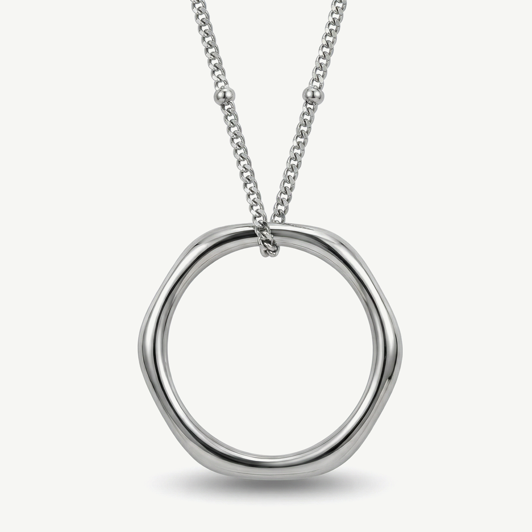 Collana con Ciondolo a Cerchio