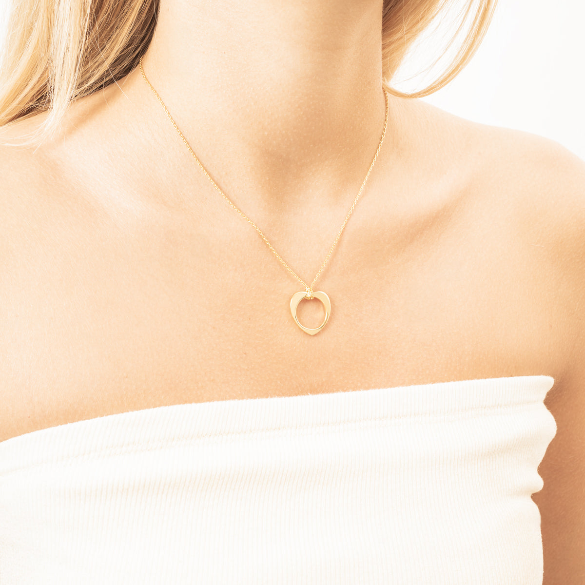 gid://shopify/Product/15504928014720_2