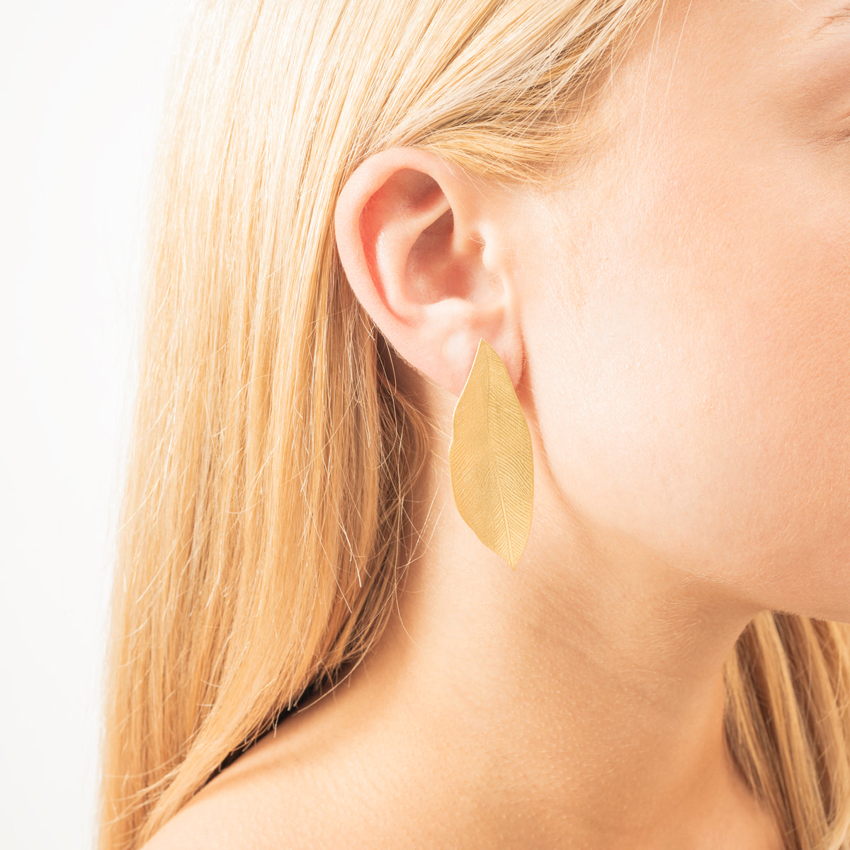 gid://shopify/Product/15504932405632_2