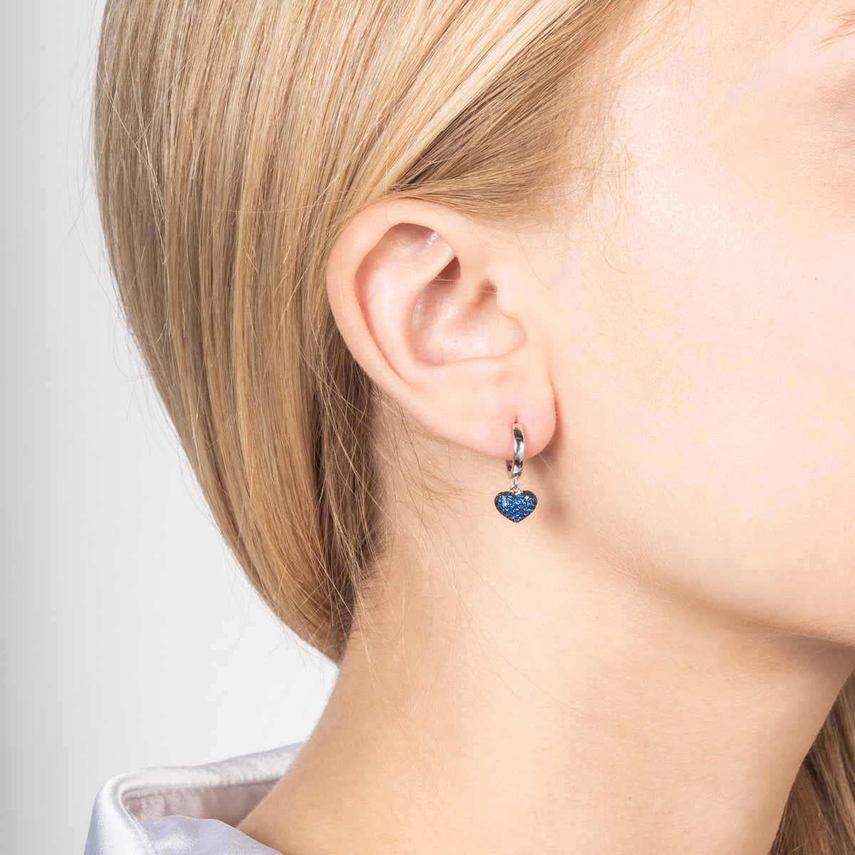 gid://shopify/Product/15504912777600_2